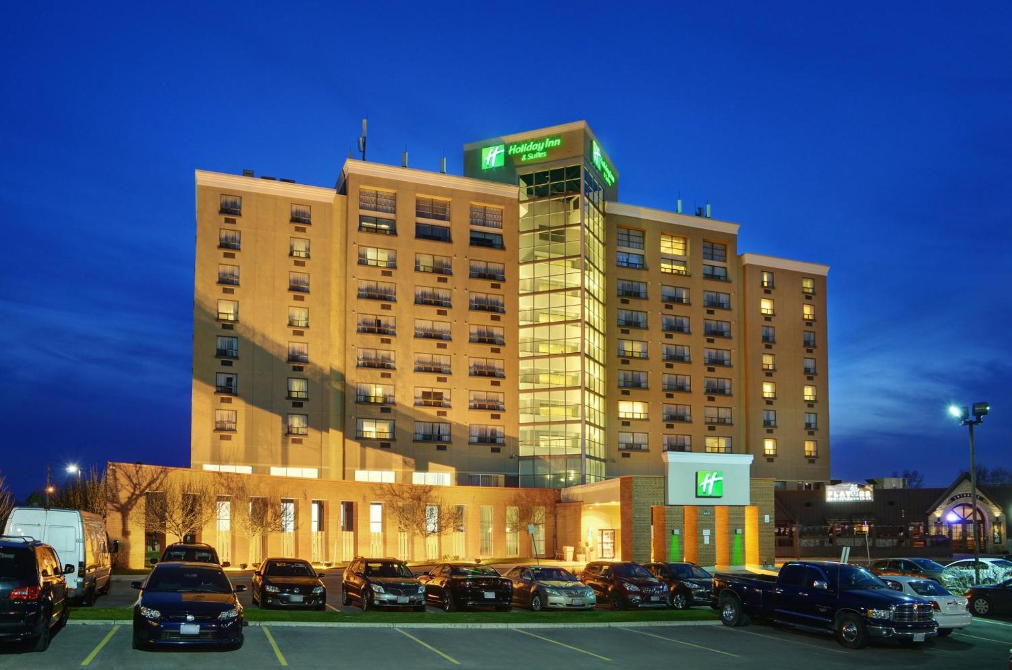 Holiday Inn Hotel & Suites London By Ihg Esterno foto