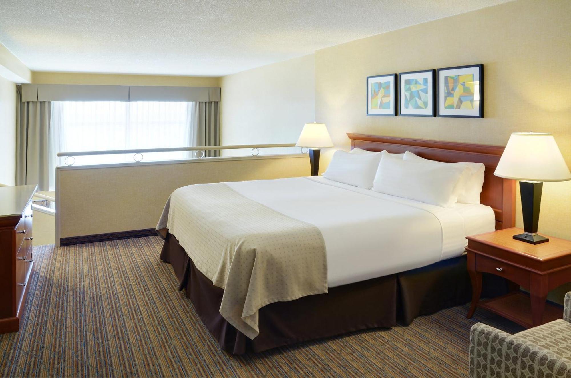 Holiday Inn Hotel & Suites London By Ihg Esterno foto