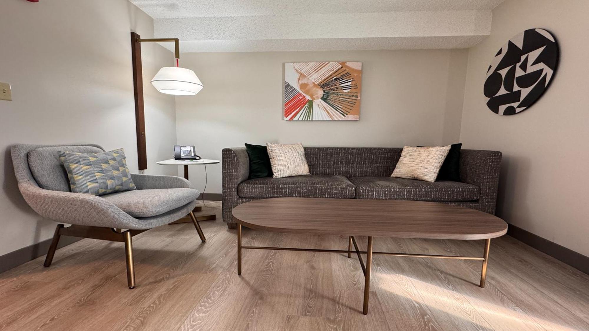 Holiday Inn Hotel & Suites London By Ihg Esterno foto