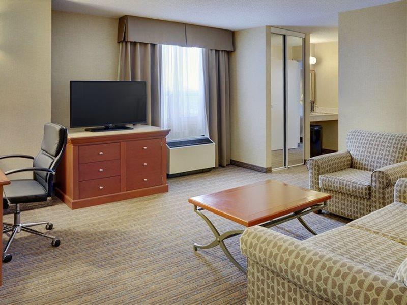 Holiday Inn Hotel & Suites London By Ihg Esterno foto