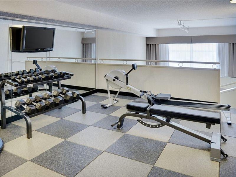 Holiday Inn Hotel & Suites London By Ihg Esterno foto