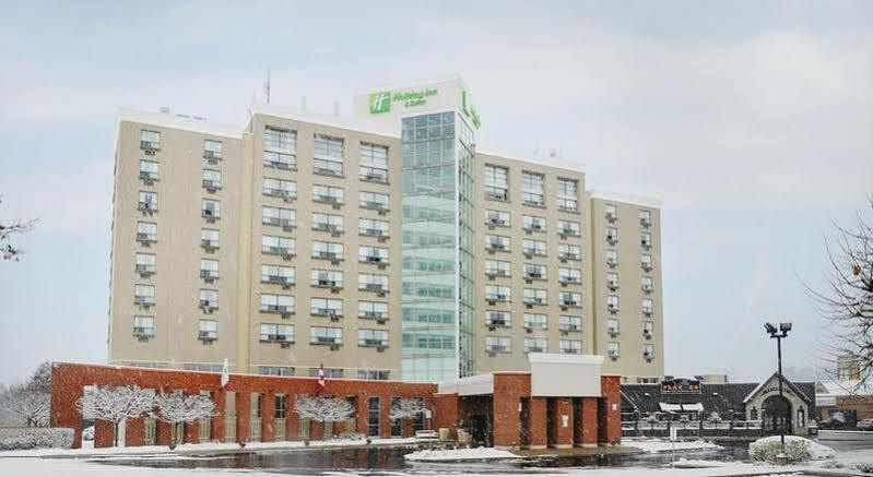 Holiday Inn Hotel & Suites London By Ihg Esterno foto